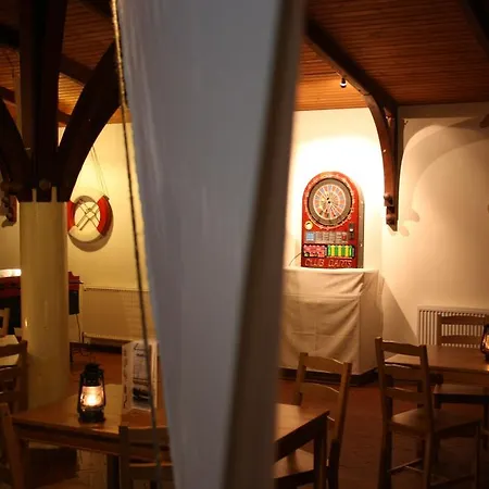 Klubsiraly Szallas Hotel